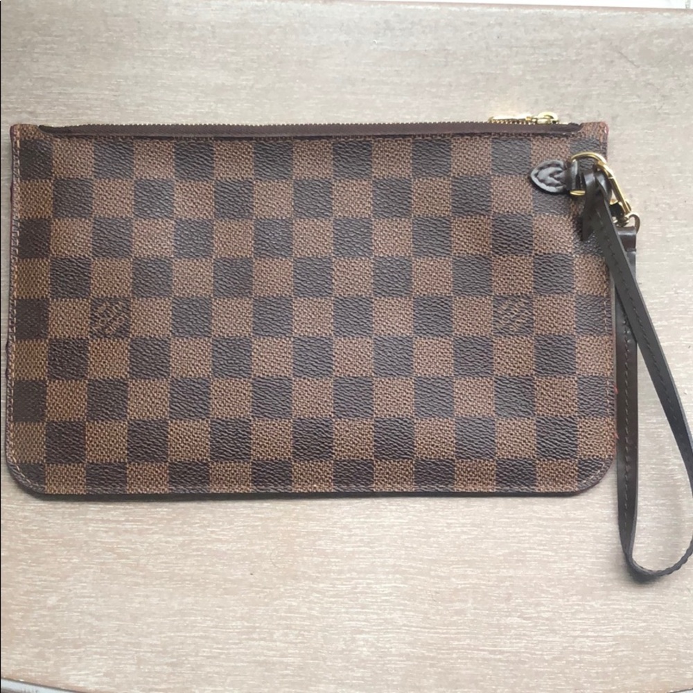 Louis Vuitton Neverfull MM Ebene Pochette Pouch